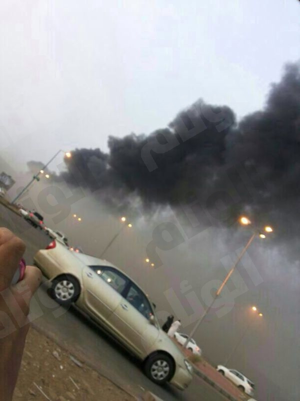 نقره لتكبير أو تصغير الصورة ونقرتين لعرض الصورة في صفحة مستقلة بحجمها الطبيعي