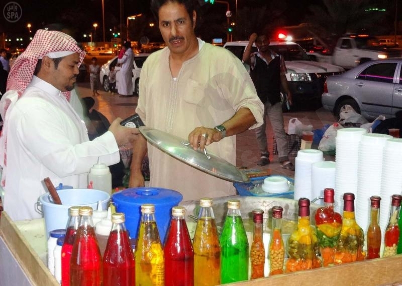 «البليلة» أكلة تنتشر في أحياء المدينة المنورة في شهر رمضان ارشيف 2013 «البليلة» أكلة تنتشر في أحياء المدينة المنورة في شهر رمضان ارشيف 2013