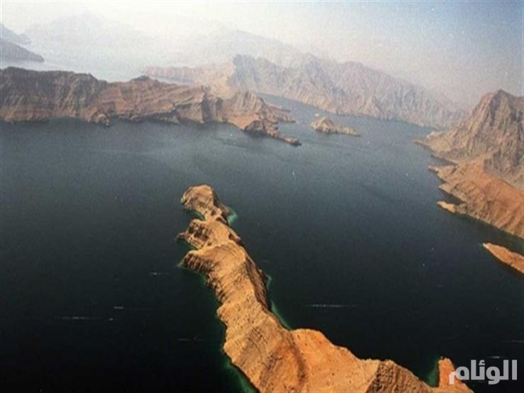 مضيق هرمز.. تحركات عسكرية متبادلة وسيناريو إسرائيلي لعودة الحرب