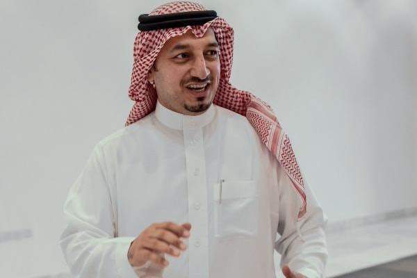 ياسر المسحل: لا يوجد ما يلزمنا بتوضيح إقالة أي موظف