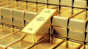 الذهب يسجل قمة تاريخية ويختتم الشهر بأفضل أداء في أكثر من ثلاث سنوات