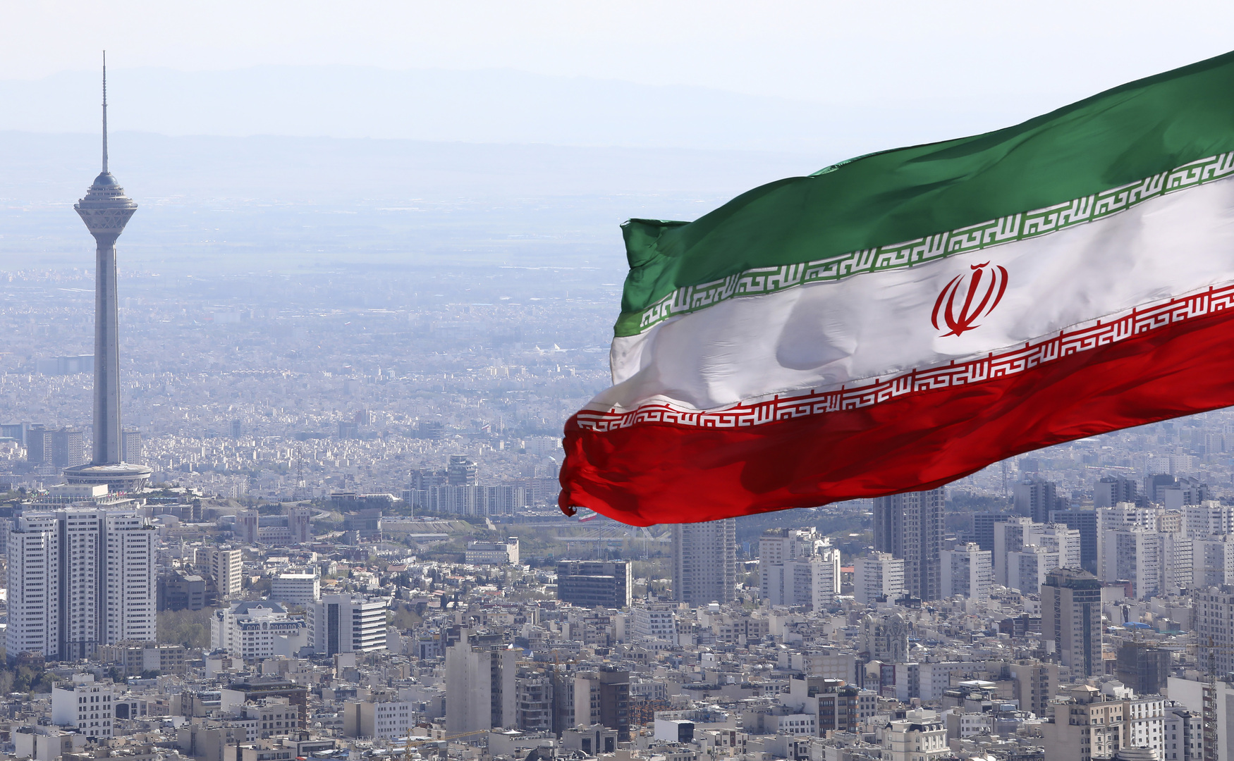 إيران تعليقاً على دعوات الغرب: لا نطلب “الإذن” للرد على إسرائيل