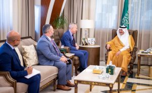 أمير المنطقة الشرقية يستقبل السفير الأمريكي لدى المملكة