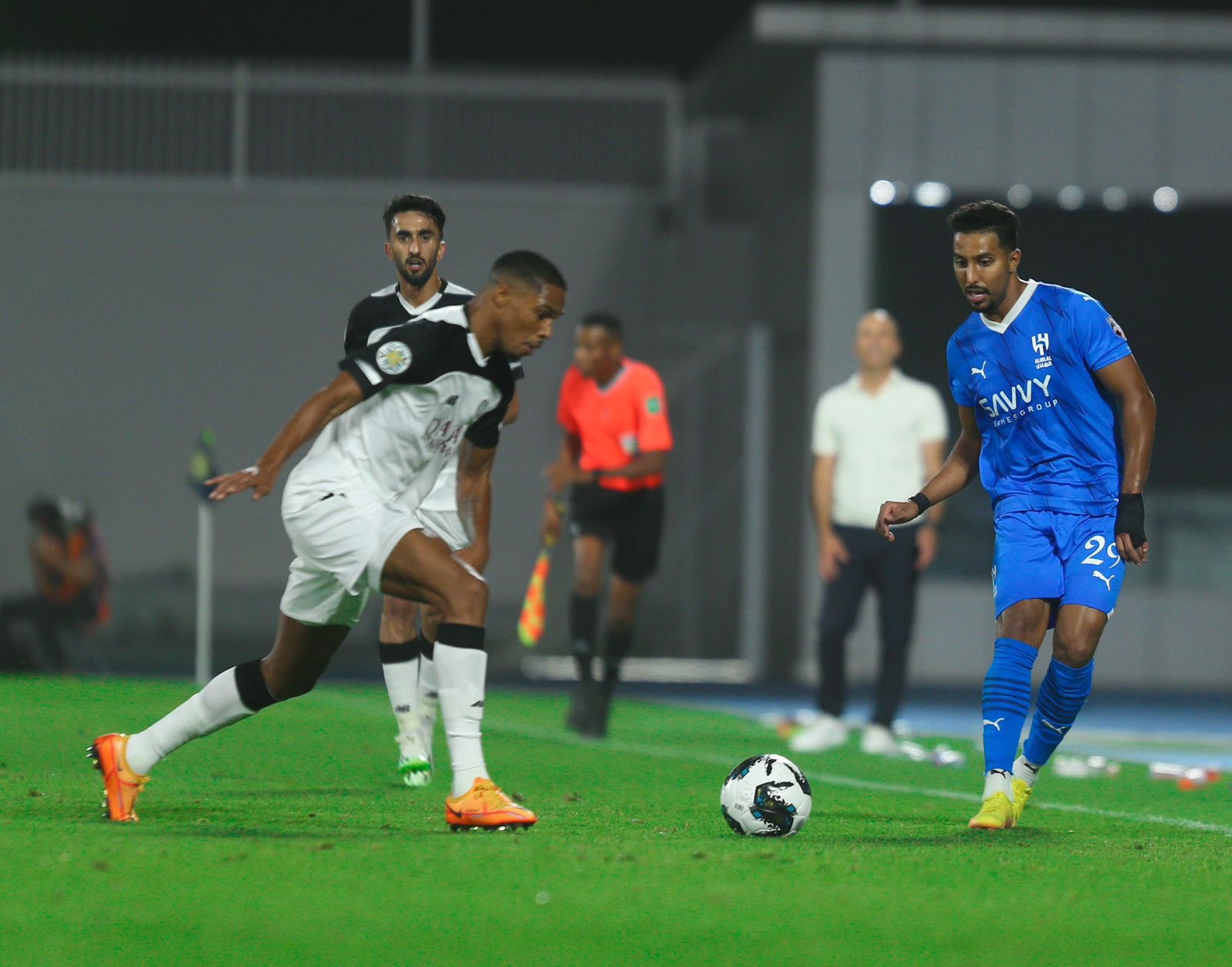 الهلال والسد