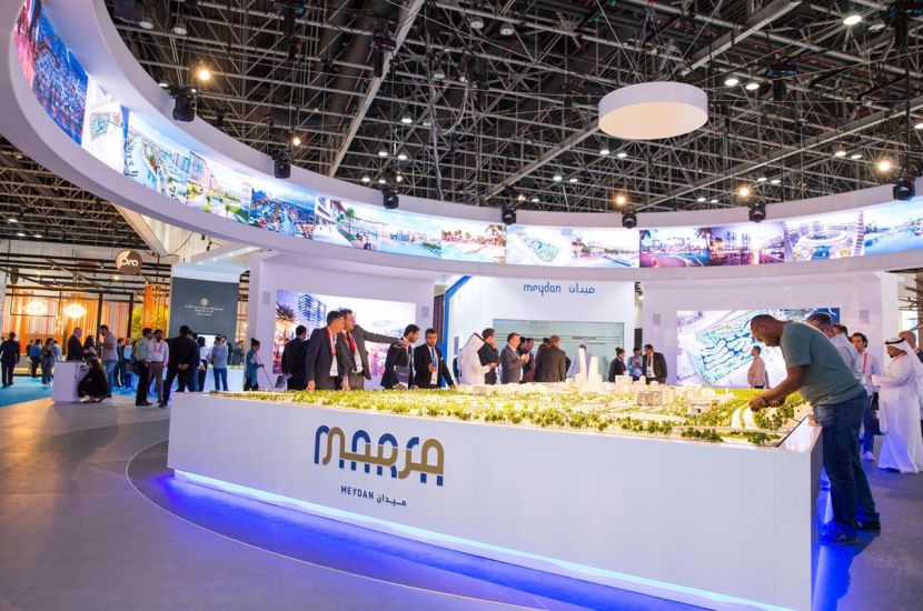 مراسم توقيع عقد الاستحواذ بلندن
