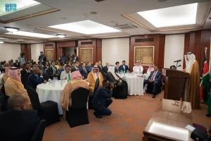 استقبال وزير الاستثمار في القصر الرئاسي الكيني