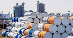 استقرار أسعار النفط وسط مؤشرات متباينة بشأن الإمدادات