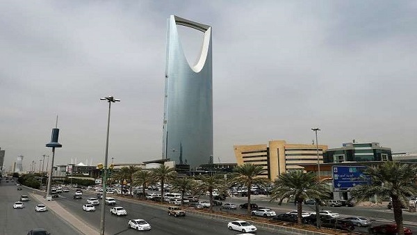 طقس اليوم.. أمطار بـ4 مناطق ورياح وأتربة على أخرى حالة الطقس في المملكة