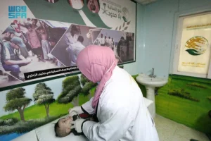 عيادات مركز الملك سلمان للإغاثة تواصل تقديم خدماتها الطبية في مخيم الزعتري بالأردن