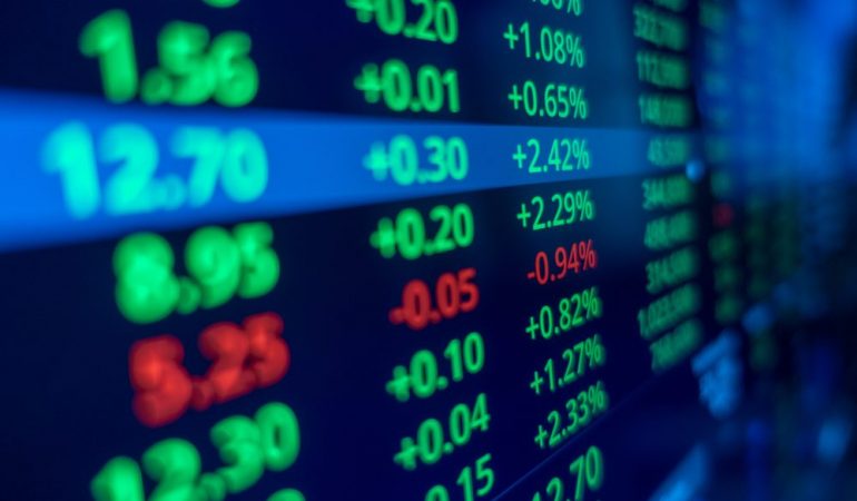 مؤشر سوق الأسهم السعودية يغلق منخفضًا عند مستوى 12796 نقطة.. 5 شركات الأكثر ارتفاعا مؤشر سوق الأسهم السعودية
