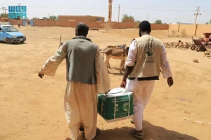مركز الملك سلمان للإغاثة يوزع أكثر من 5 أطنان من السلال الغذائية في السودان