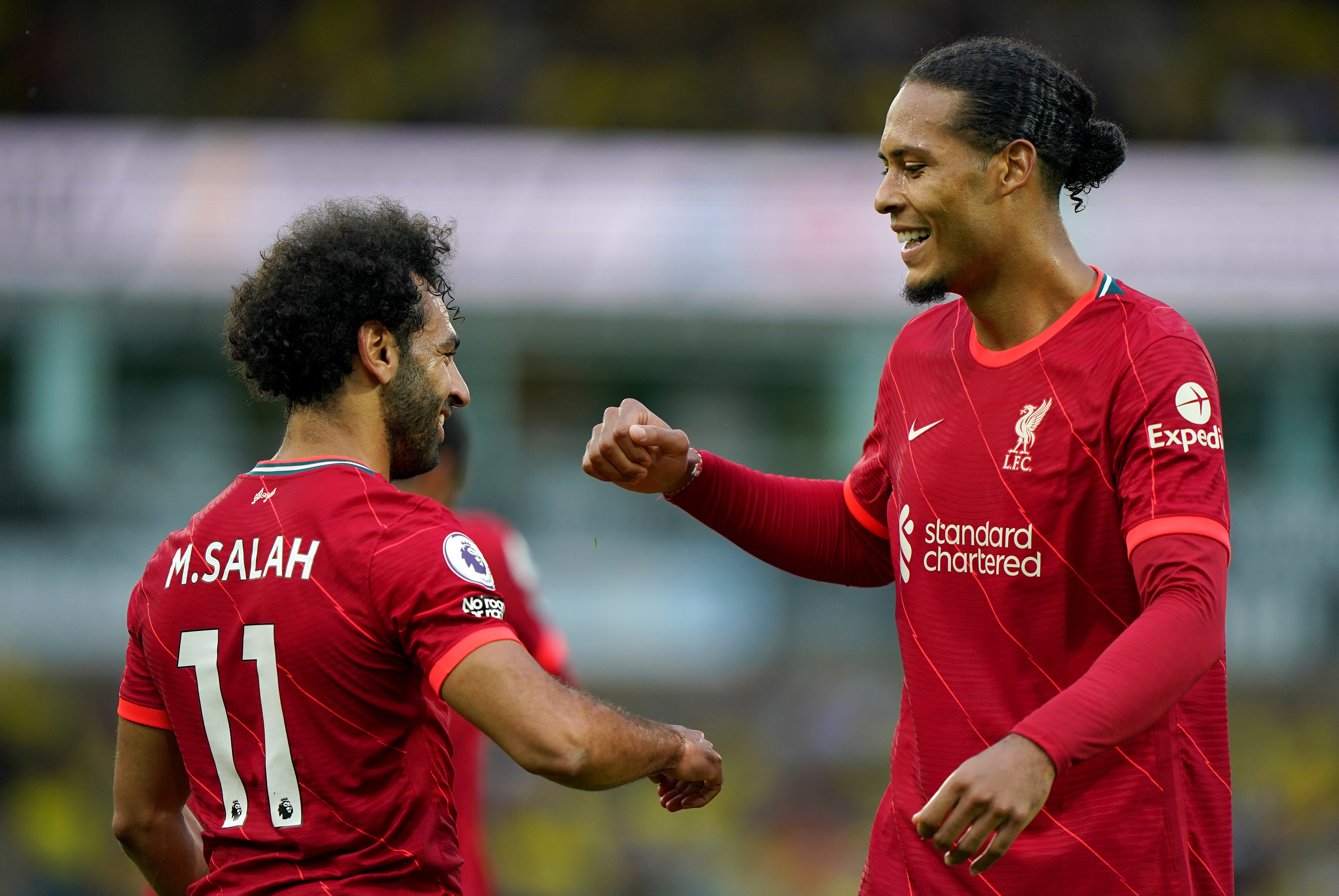 محمد صلاح يكشف مستقبل فان دايك مع ليفربول