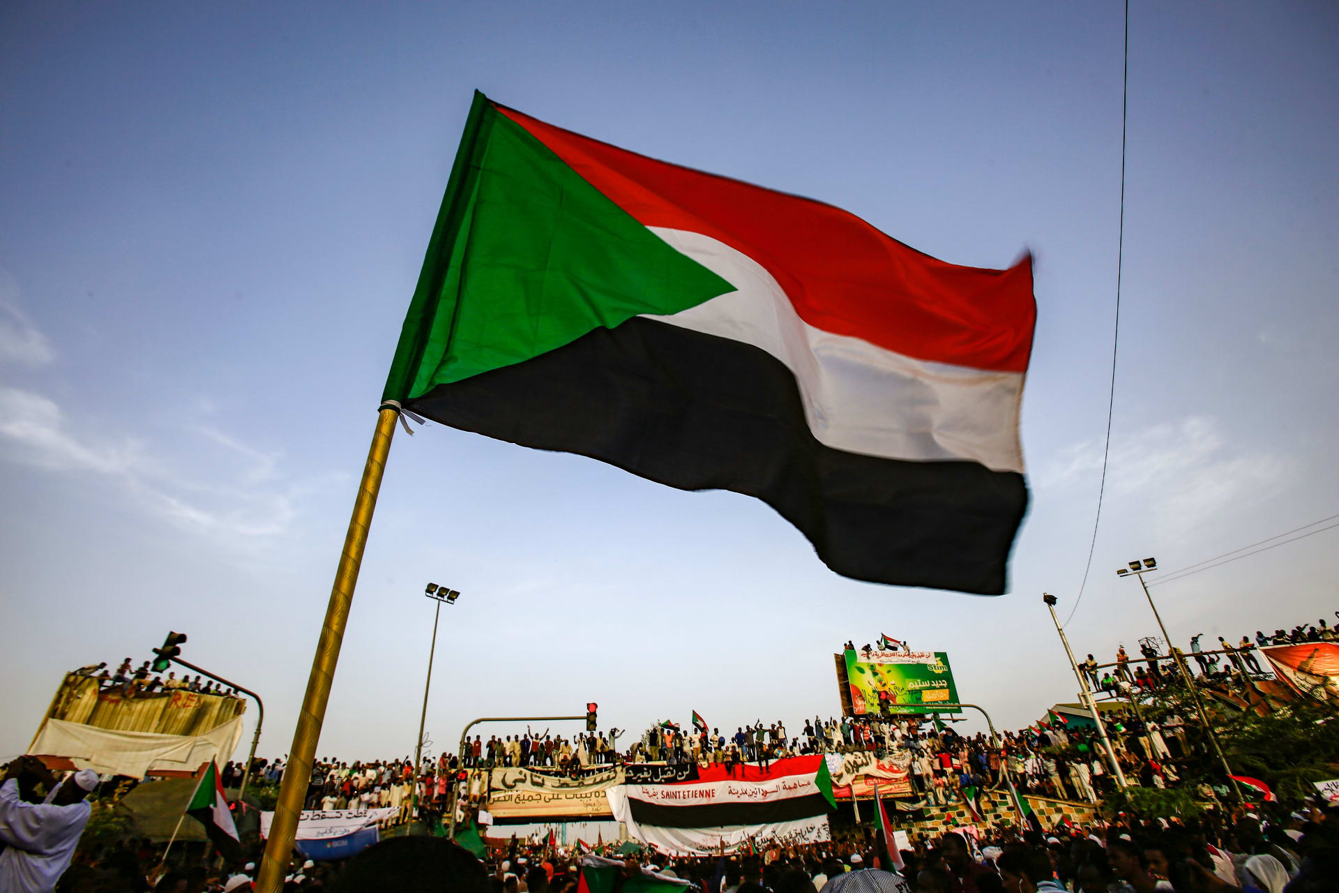 الولايات المتحدة تدعو السودانيين لمحادثات وقف إطلاق النار باستضافة السعودية وسويسرا السودان