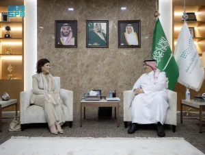 وزير التعليم يلتقي سفيرةَ العراق لتعزيز التعاون في المجالات التعليمية والعلمية