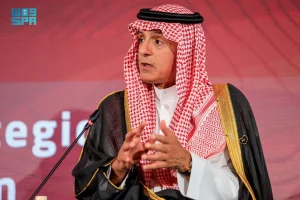 وزير الدولة للشؤون الخارجية يشارك في جلسة حوار حول الأمن العالمي