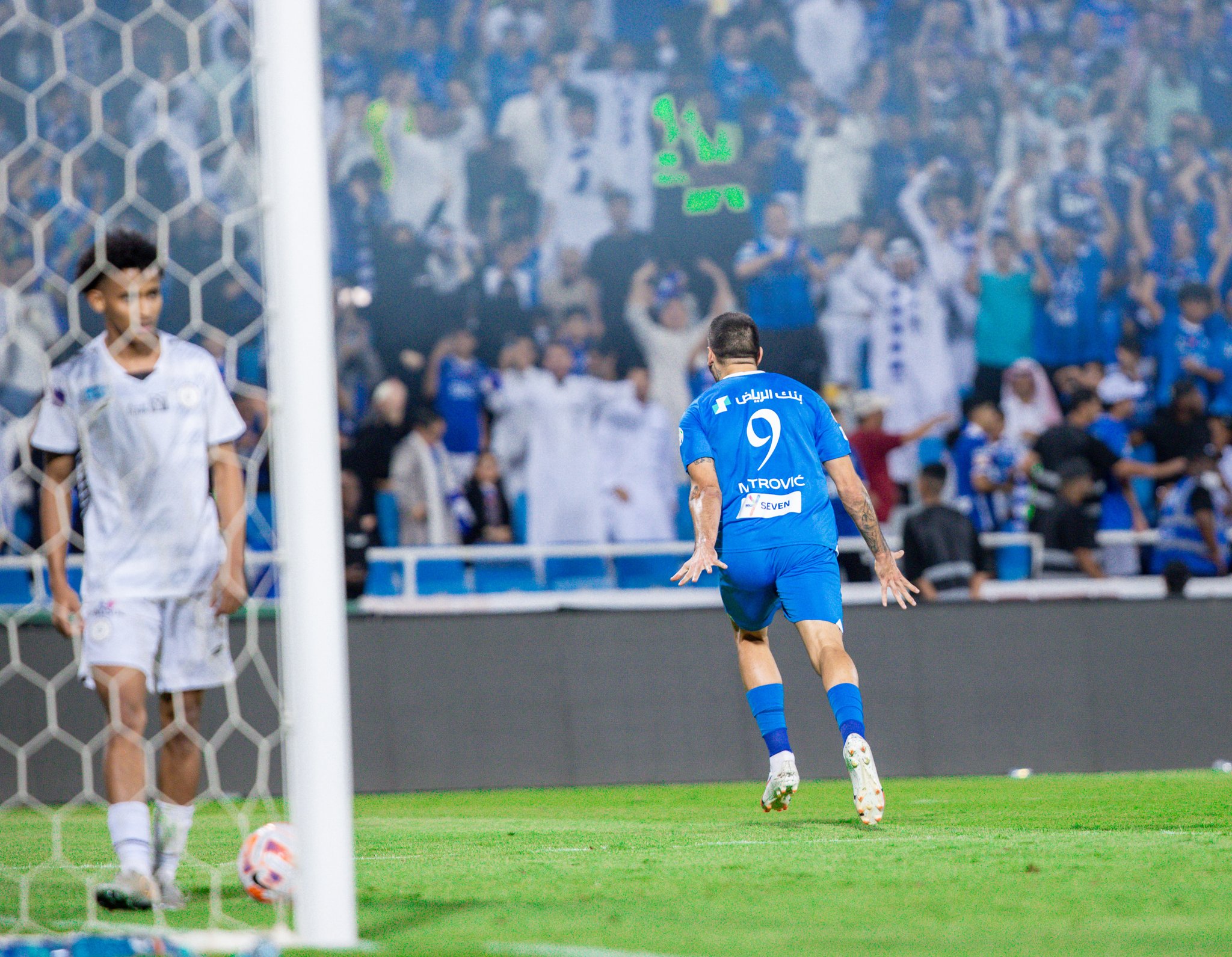 الهلال والشباب