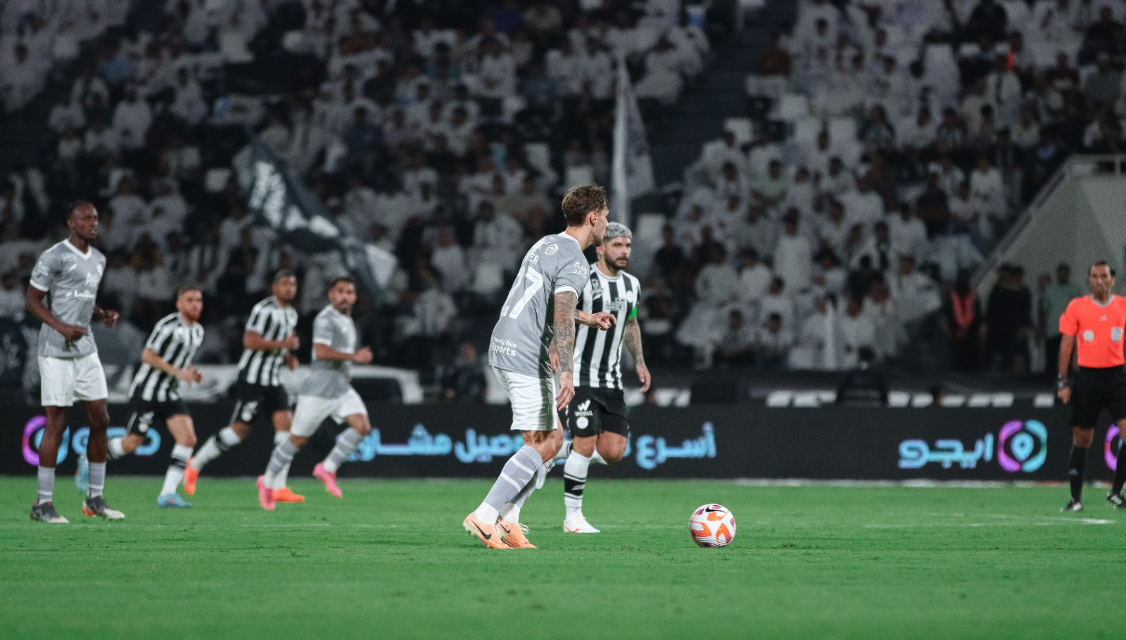 الشباب والطائي