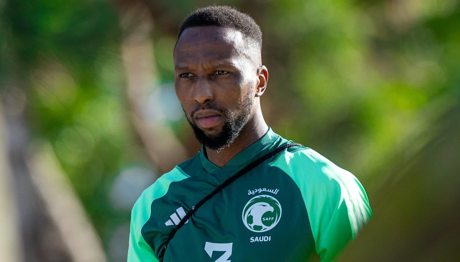 تفاصيل استبعاد كادش ولاجامي من معسكر الأخضر‬