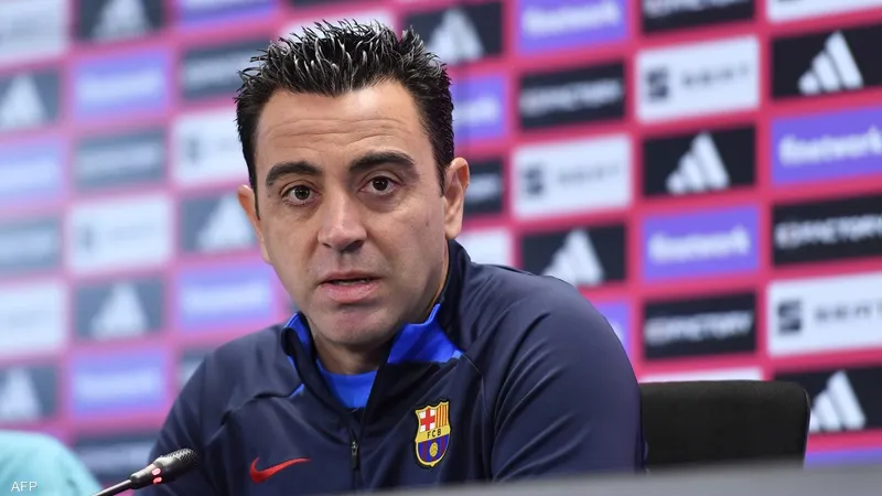 المدير الرياضي لبرشلونة يكشف مصير تشافي بعد خسارة كأس السوبر الإسباني