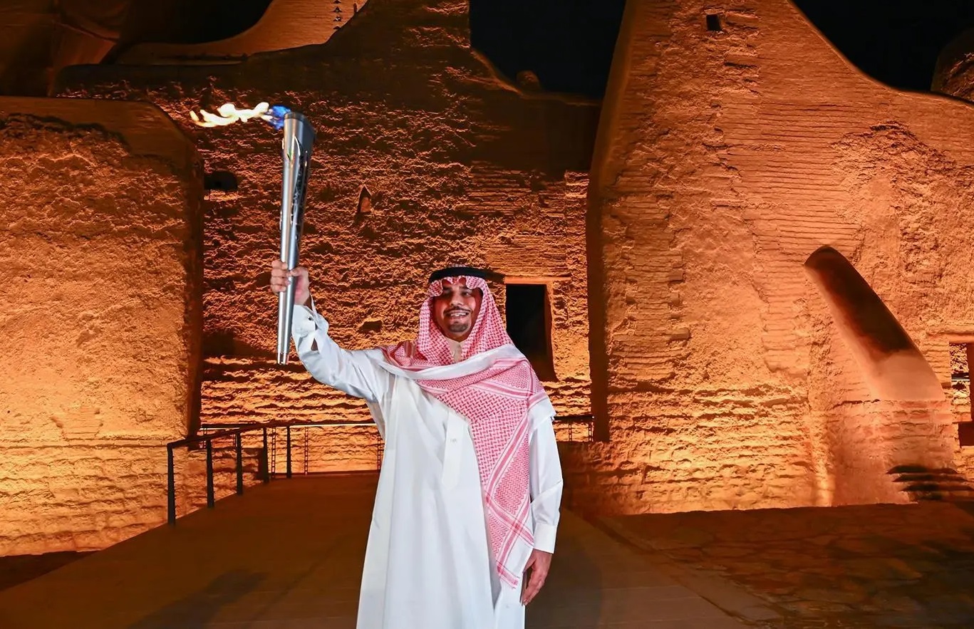 شعلة دورة الألعاب السعودية 2023 تصل إلى محافظ الدرعية