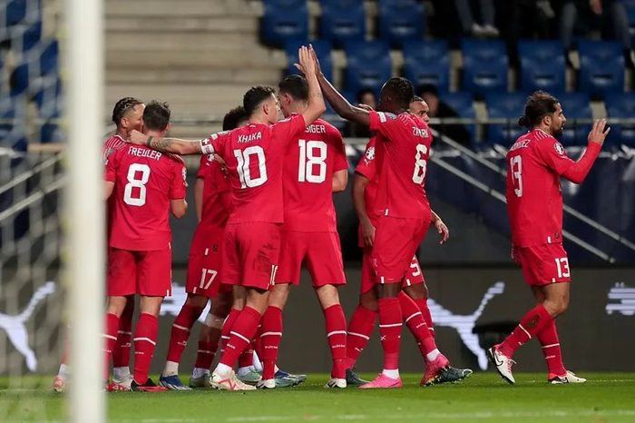 إمبولو يقود تشكيل سويسرا أمام إيطاليا في يورو 2024 منتخب سويسرا