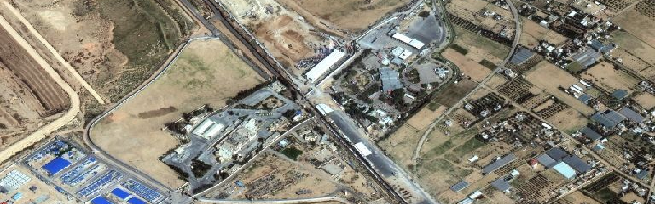 صورة عبر الأقمار الصناعية تظهر المنطقة المحيطة بمعبر رفح الحدودي بين مصر وقطاع غزة.