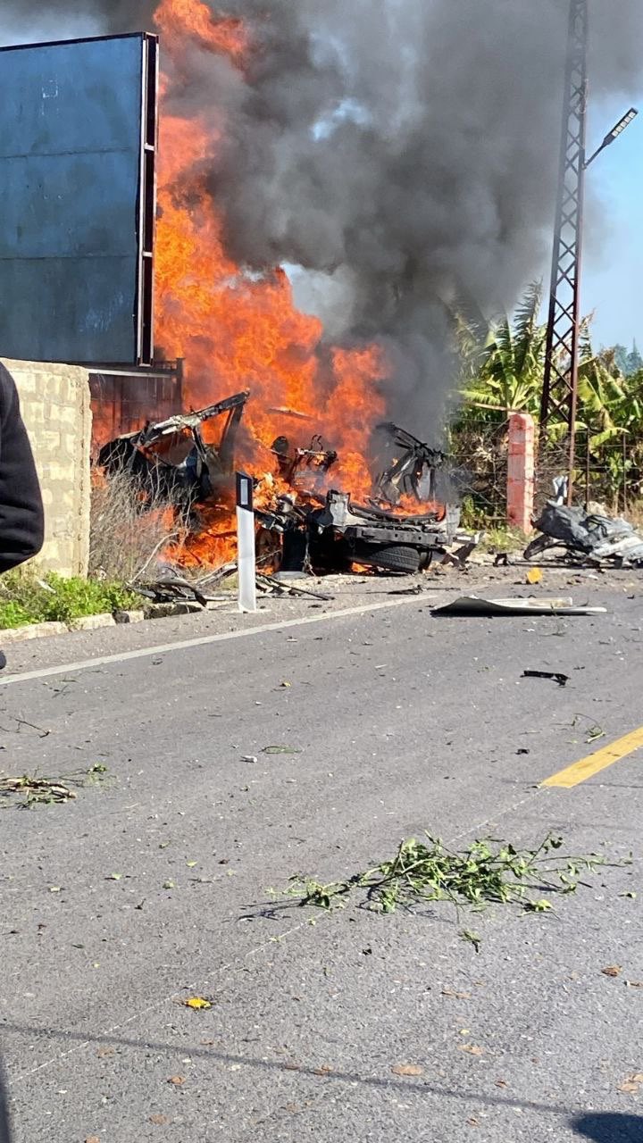 غارة إسرائيلية استهدفت سيارة على طريق البازورية جنوبي لبنان