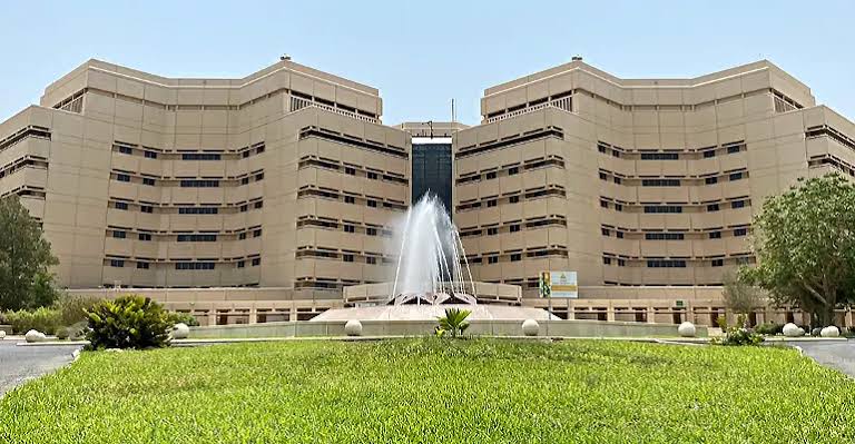 جامعة الملك عبدالعزيز تُشارك في دراسة بحثية عن “انحسار المياه الجوفية”