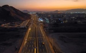 افتتاح مشروع توسعة جسر طريق عمر بن الخطاب مع وادي العزيزية