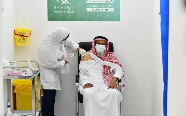 حماية ومناعة.. كل شيء عن لقاح كورونا المطوّر
