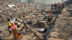 آلاف المشردين جراء حريق بمخيم للاجئي الروهينجا في بنجلاديش