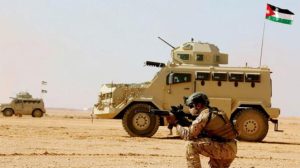 الجيش الأردني يطرد مجموعات مسلحة خارج الحدود ويقتل 5 مهربين