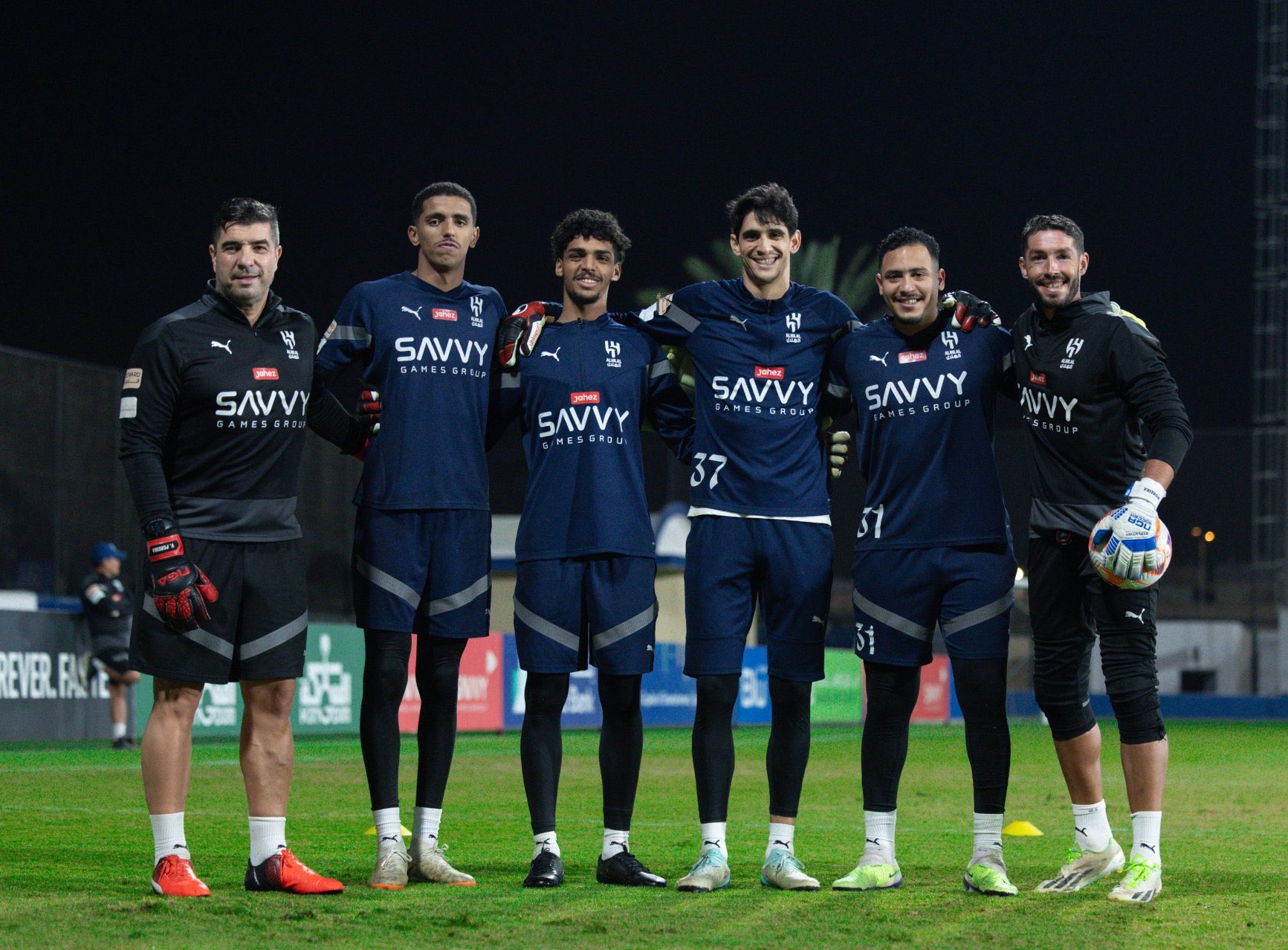 منافس جديد على ضم لاعب الهلال