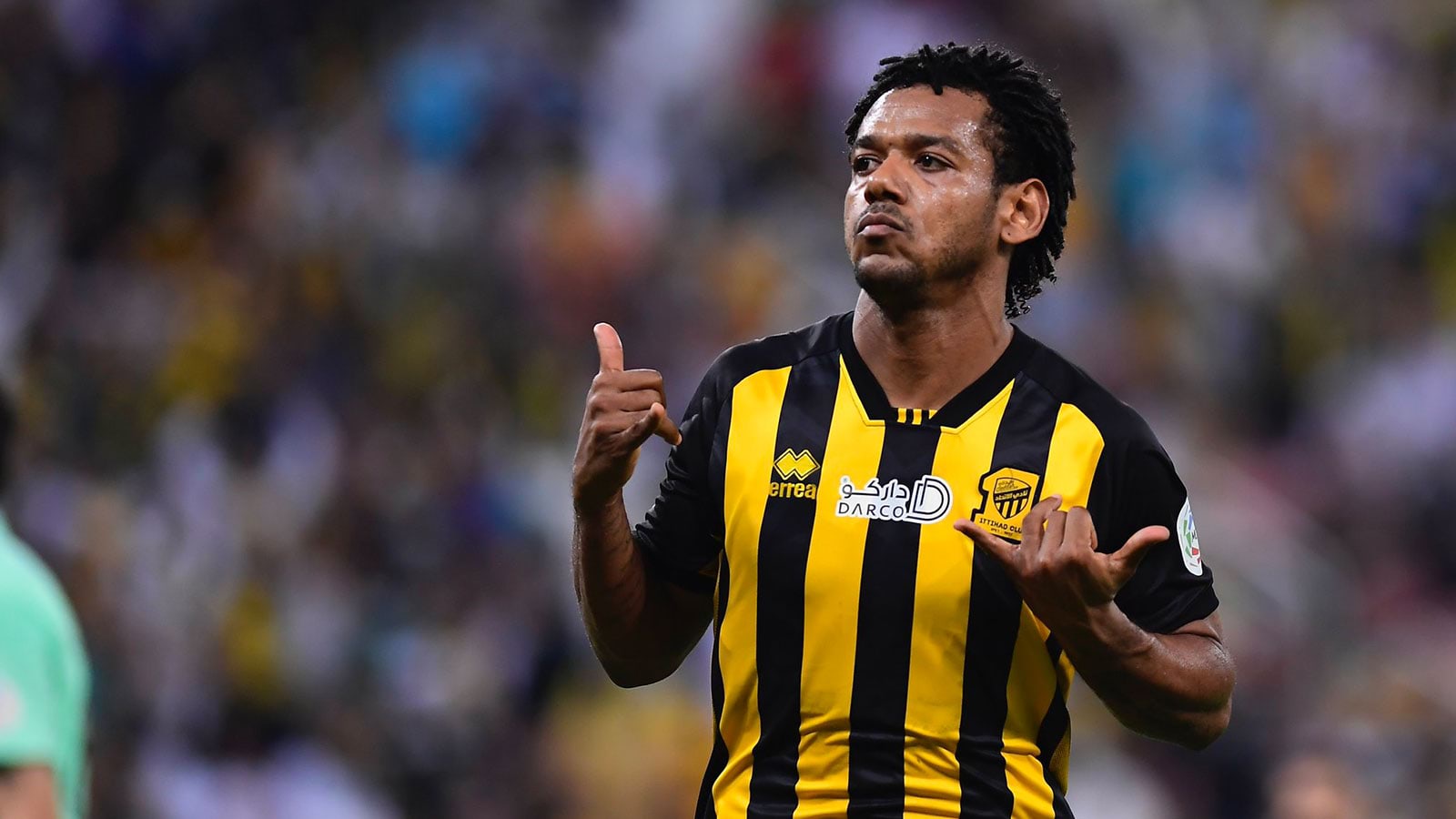 وكيل رومارينيو يكشف مفاجأة بشأن مصيره مع الاتحاد