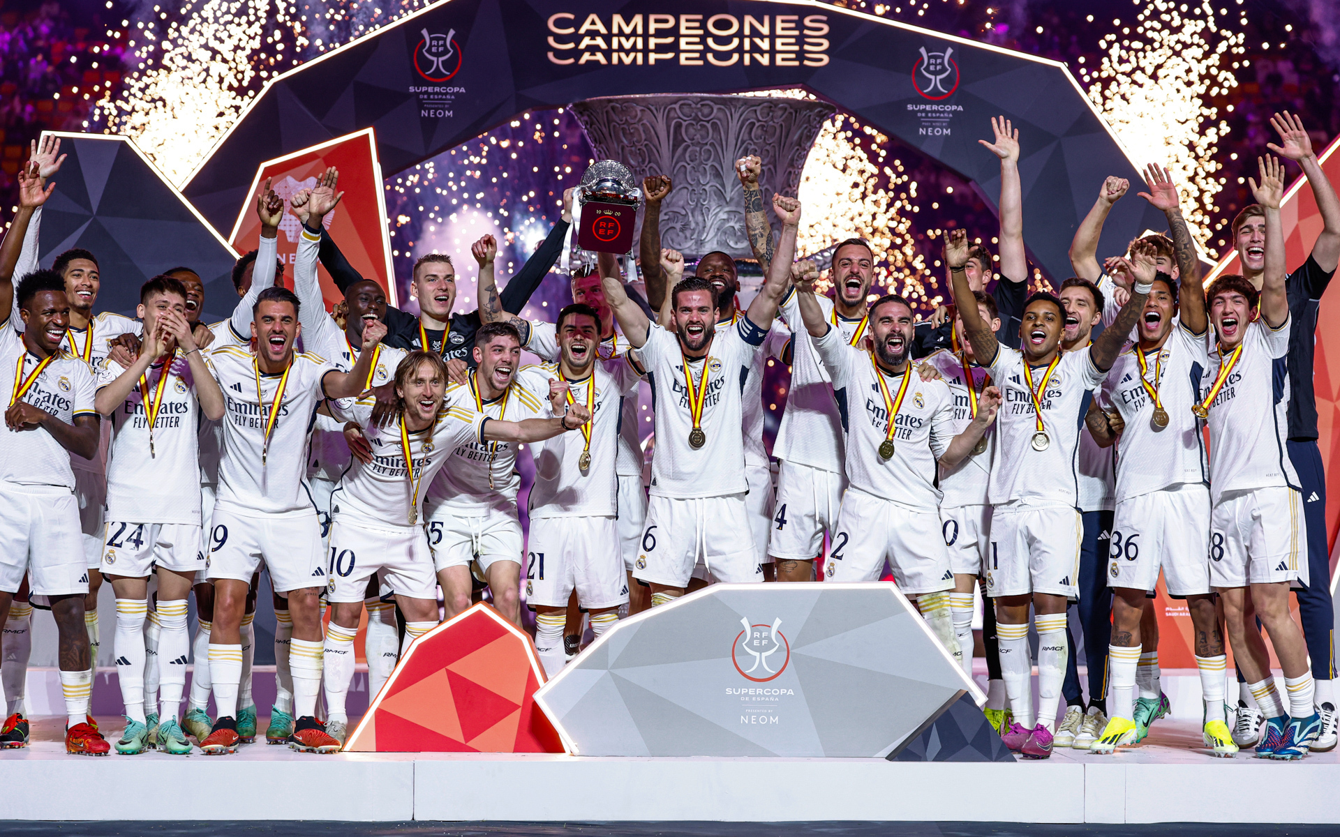 أجواء رائعة بالأول بارك احتفالًا بتتويج ريال مدريد بالسوبر الإسباني