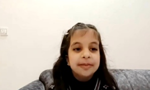 طفلة سعودية تنقذ أمها.. اتصلت بالهلال الأحمر وشرحت لهم الحالة