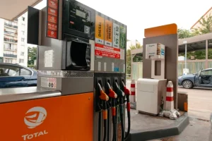 رسميًا.. طرح وقودي الديزل والبنزين النظيفين “يورو 5” في أسواق المملكة