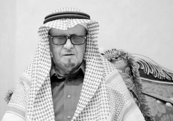 وفاة الفنان عبدالعزيز الهزاع