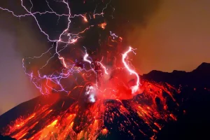 دراسة: البرق البركاني هو ما أشعل الحياة على الأرض