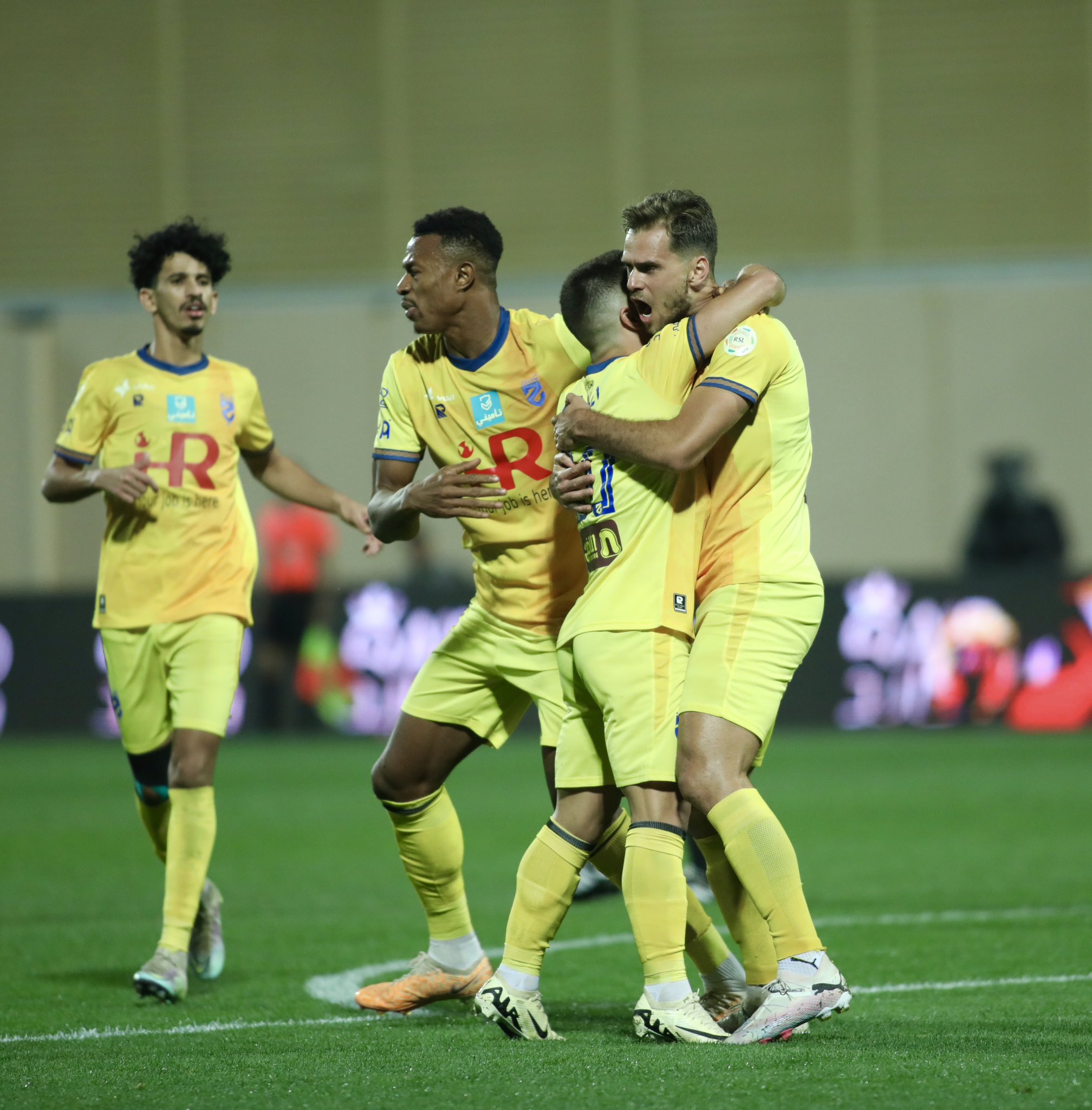 كارينيو يُعلن تشكيل الحزم أمام النصر في دوري روشن