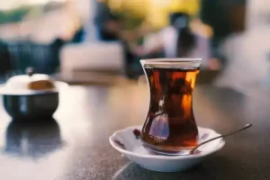 فئات ممنوعة من تناول الشاي بعد الإفطار مباشرة في رمضان