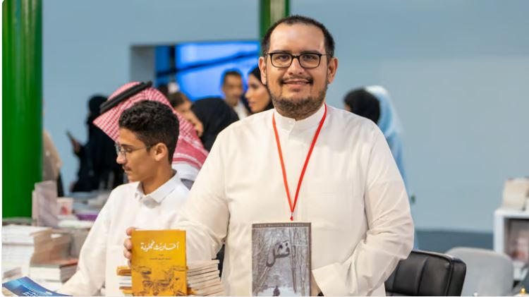 الكاتب والأكاديمي أحمد حسين فلمبان