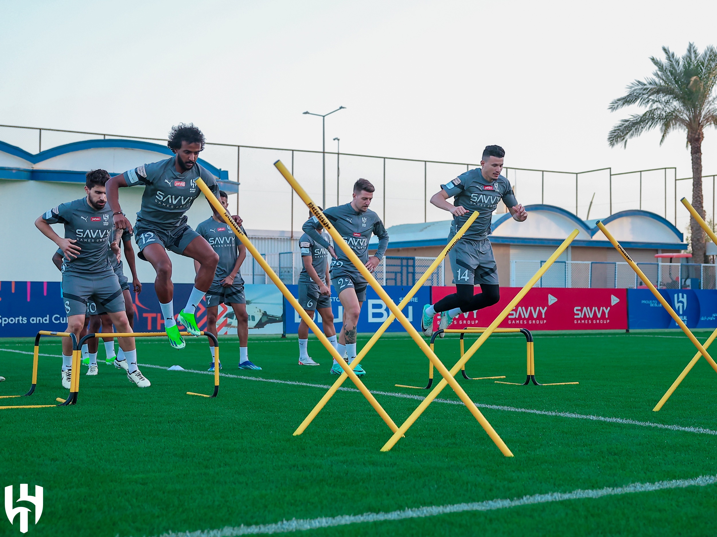 نقل مباريات الهلال إلى المملكة أرينا