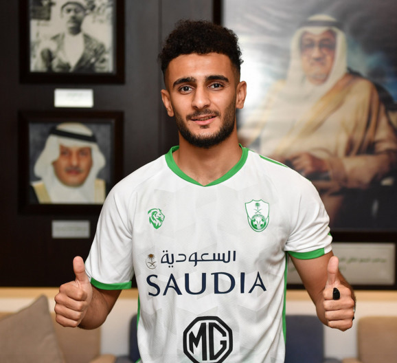 الأهلي يحمي المجحد بعقد لمدة 3 سنوات