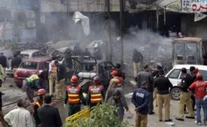 بعد تفجيرات دامية.. باكستان تعلق خدمات الهاتف المحمول وتغلق الحدود لتأمين الانتخابات