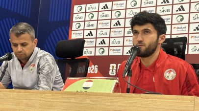 مدافع طاجيكستان يكشف عن لاعبه المفضل في الدوري السعودي
