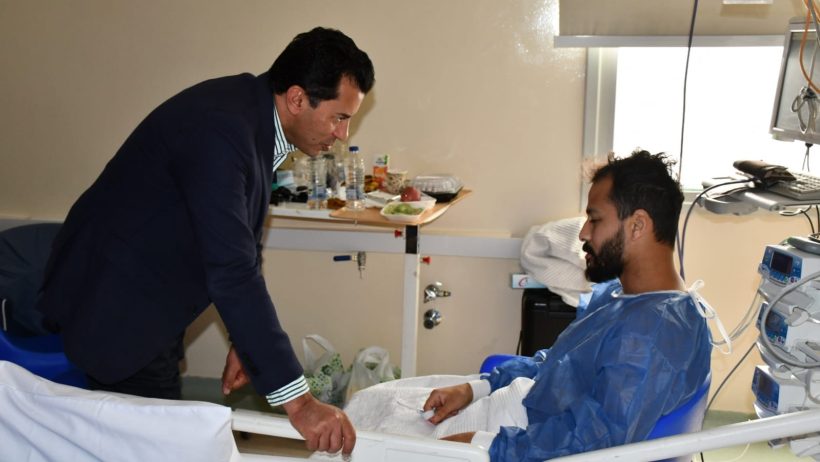 معجزة آلهية.. الظهور الأول للمصري أحمد رفعت بعد النجاة من الموت