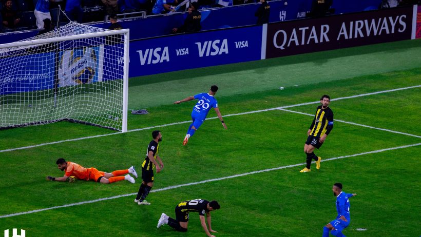 تفوق الهلال على الاتحاد في الشوط الأول بنتيجة 2-0 في دوري أبطال آسيا