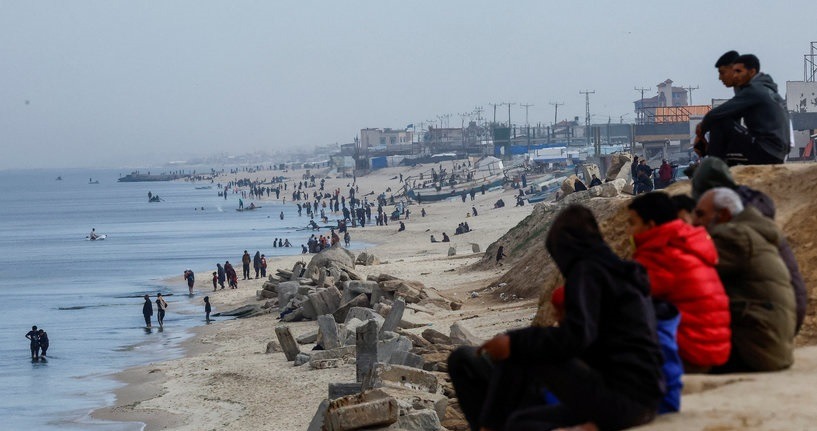 محلل سياسي لـ”الوئام”: الميناء الأمريكي بغزة خطر على القضية وهدفه تنفيذ مُخطط التهجير
