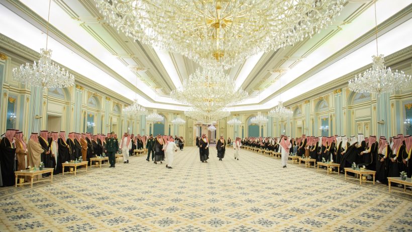 ولي العهد يستقبل المهنئين بشهر رمضان المبارك